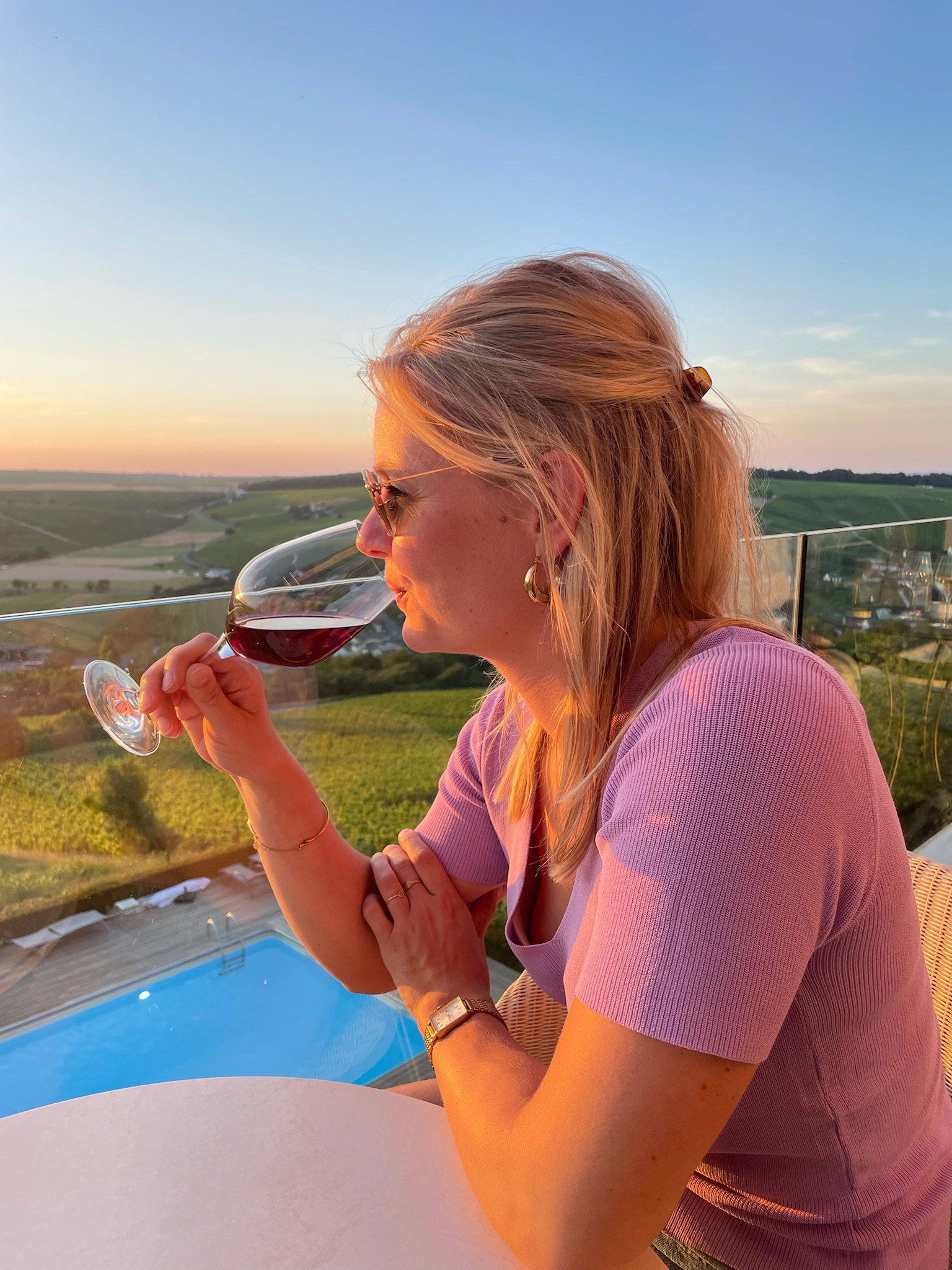 Een glas frisse, rode Sancerre, Pinot Noir uit de Loire